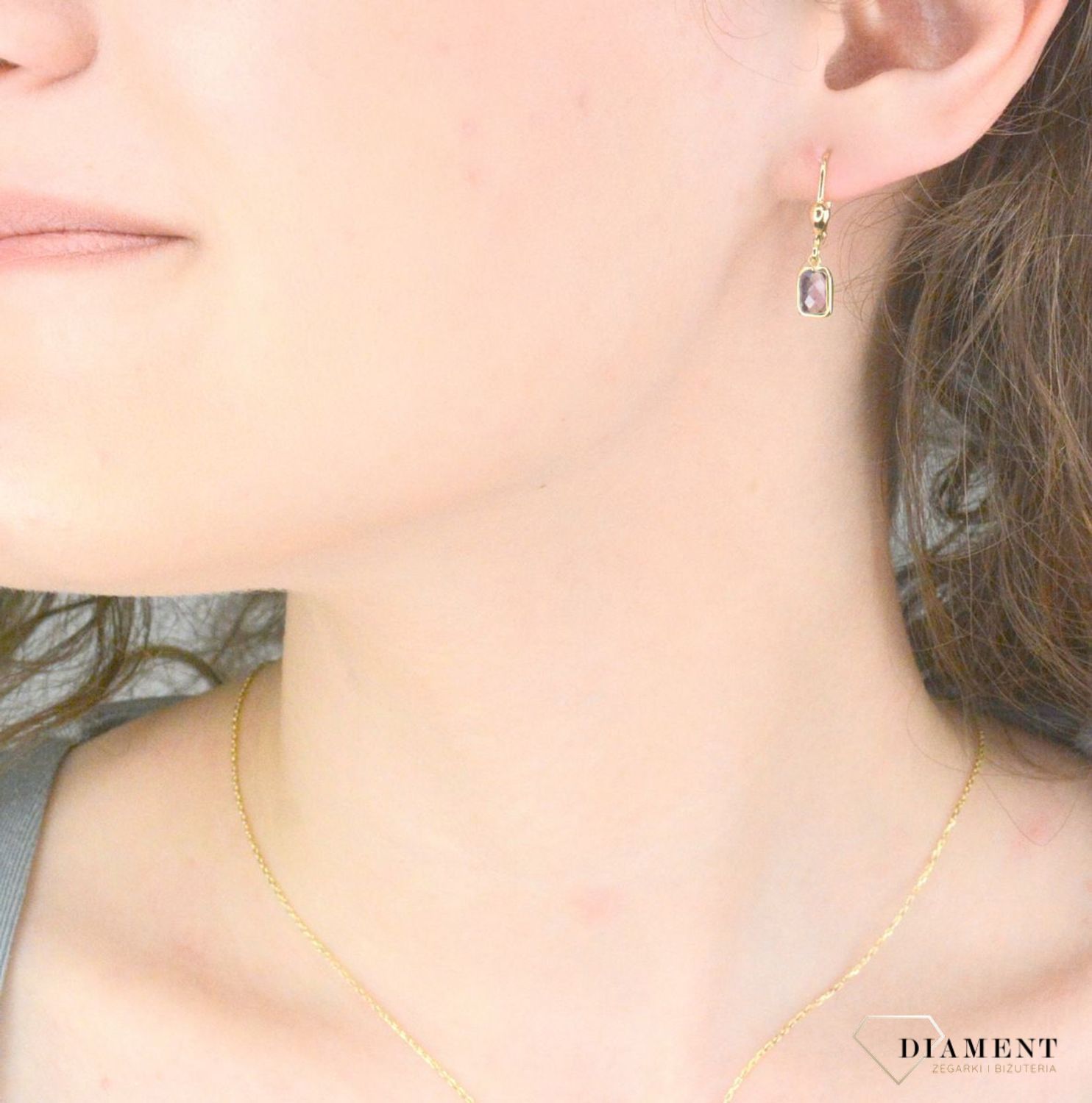 Kolczyki złote wiszące fioletowe kryształki próba 375, KL 12402 375.jpg